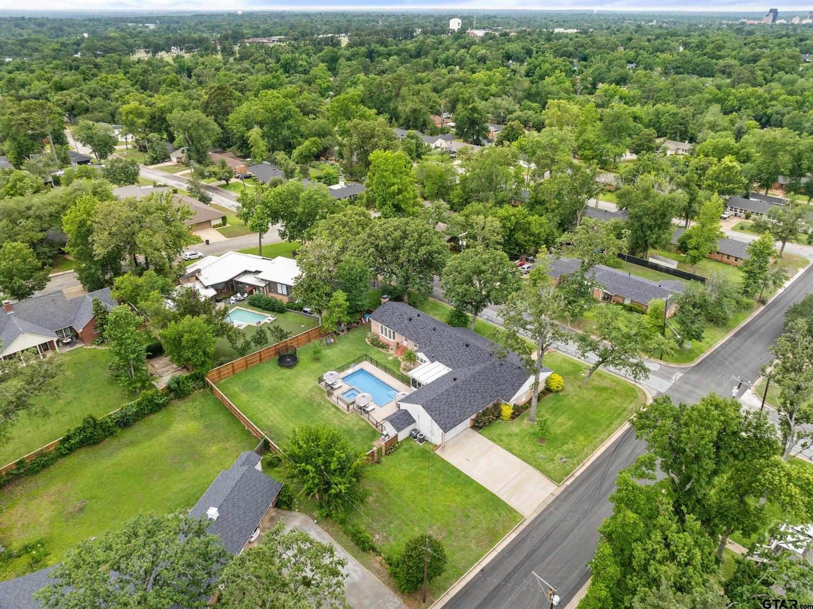 919 E Dulse St, Tyler, TX 75701
