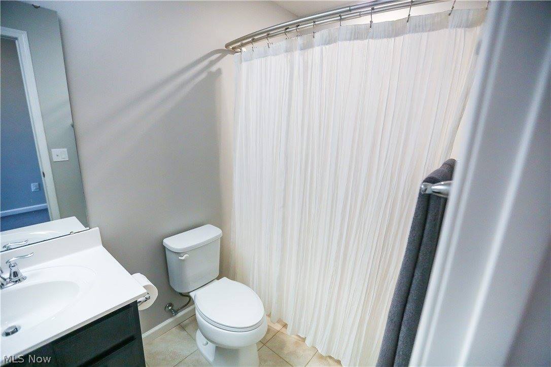 9387 Nash Lane, North Ridgeville, OH 44039