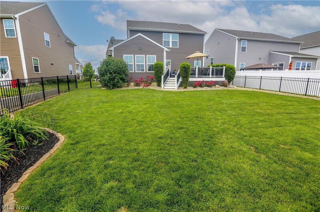 9387 Nash Lane, North Ridgeville, OH 44039