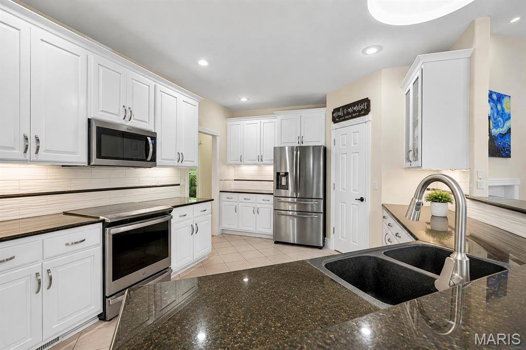 106 Bruce Drive, Saint Robert, MO 65584