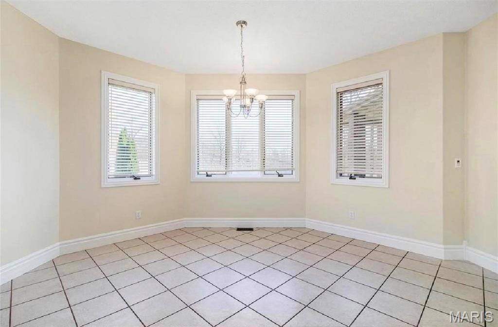 106 Bruce Drive, Saint Robert, MO 65584