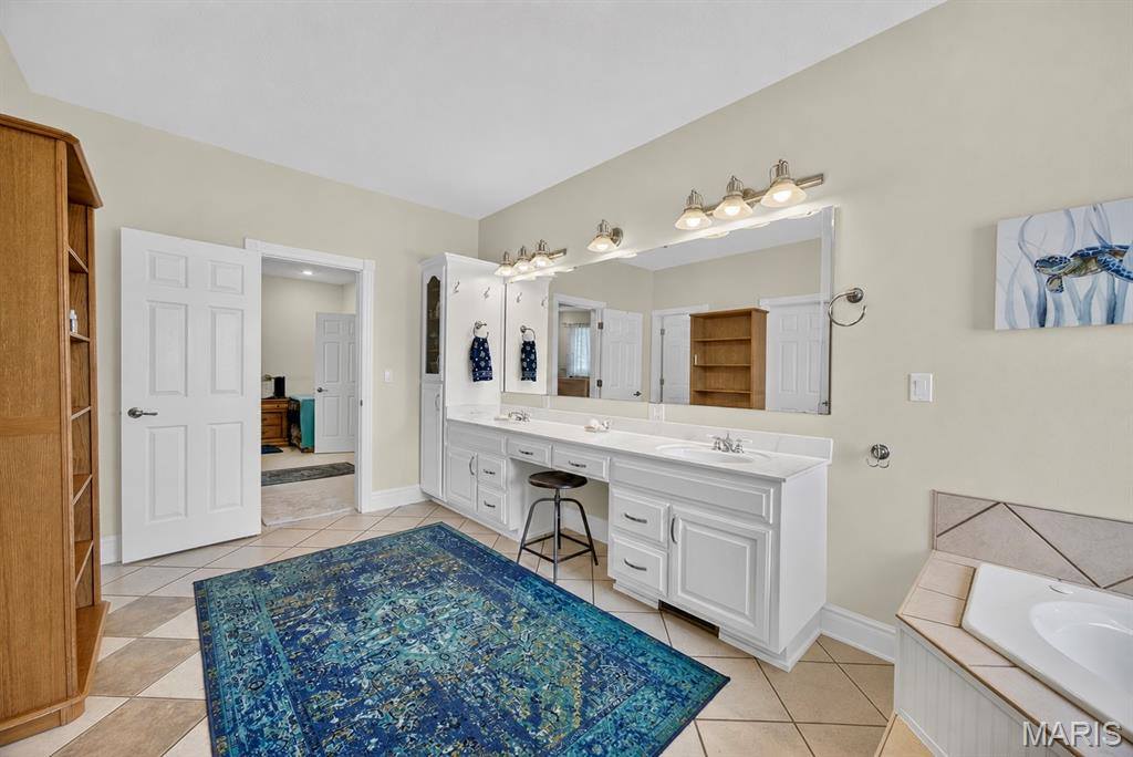 106 Bruce Drive, Saint Robert, MO 65584