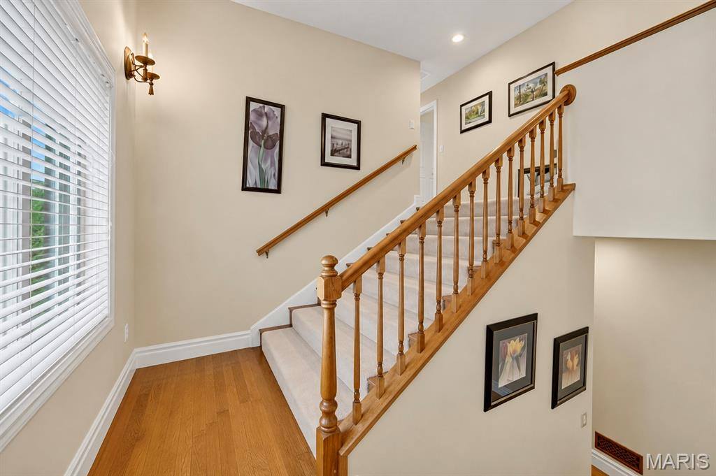 106 Bruce Drive, Saint Robert, MO 65584