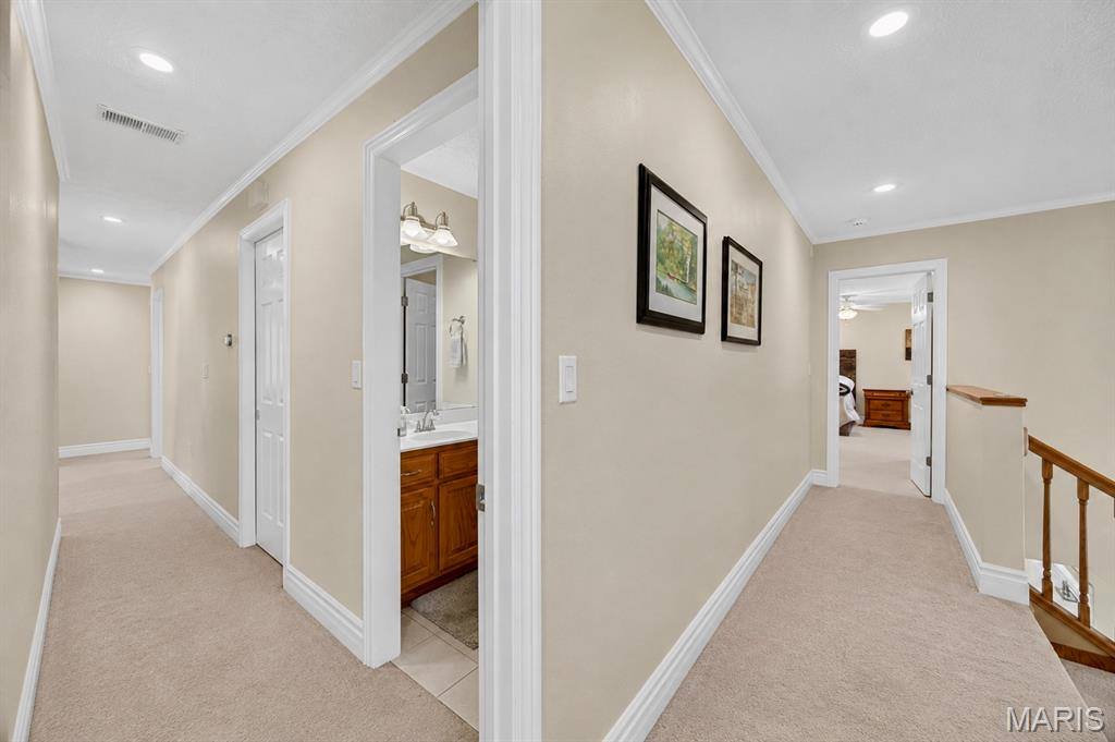 106 Bruce Drive, Saint Robert, MO 65584