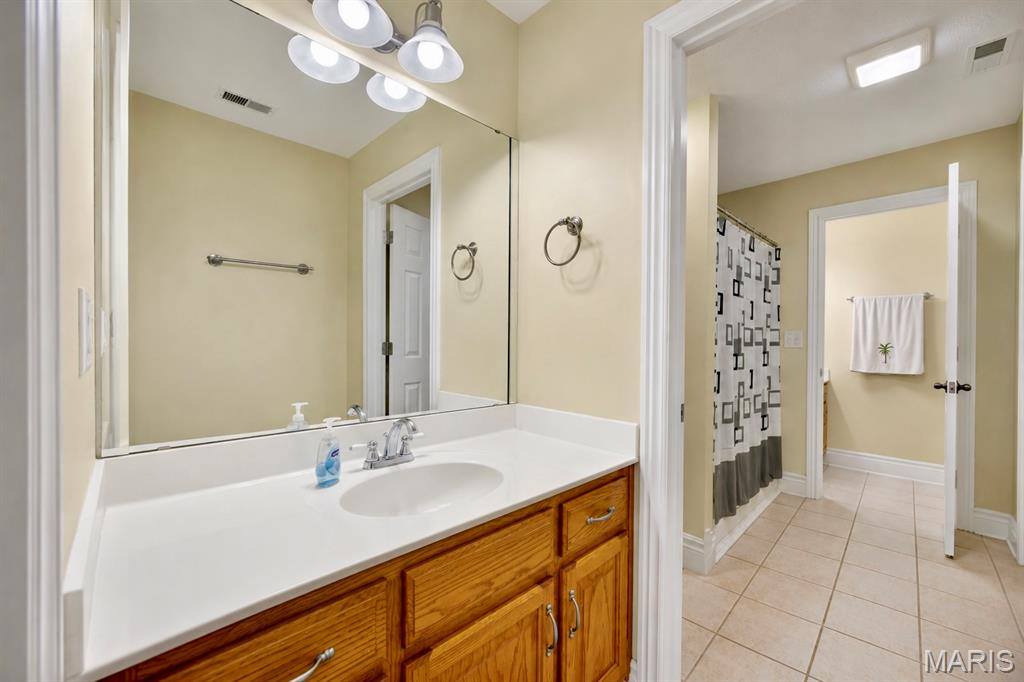 106 Bruce Drive, Saint Robert, MO 65584