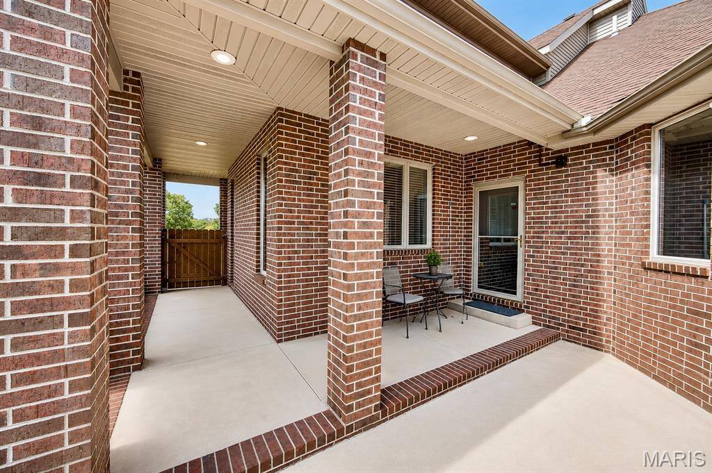 106 Bruce Drive, Saint Robert, MO 65584