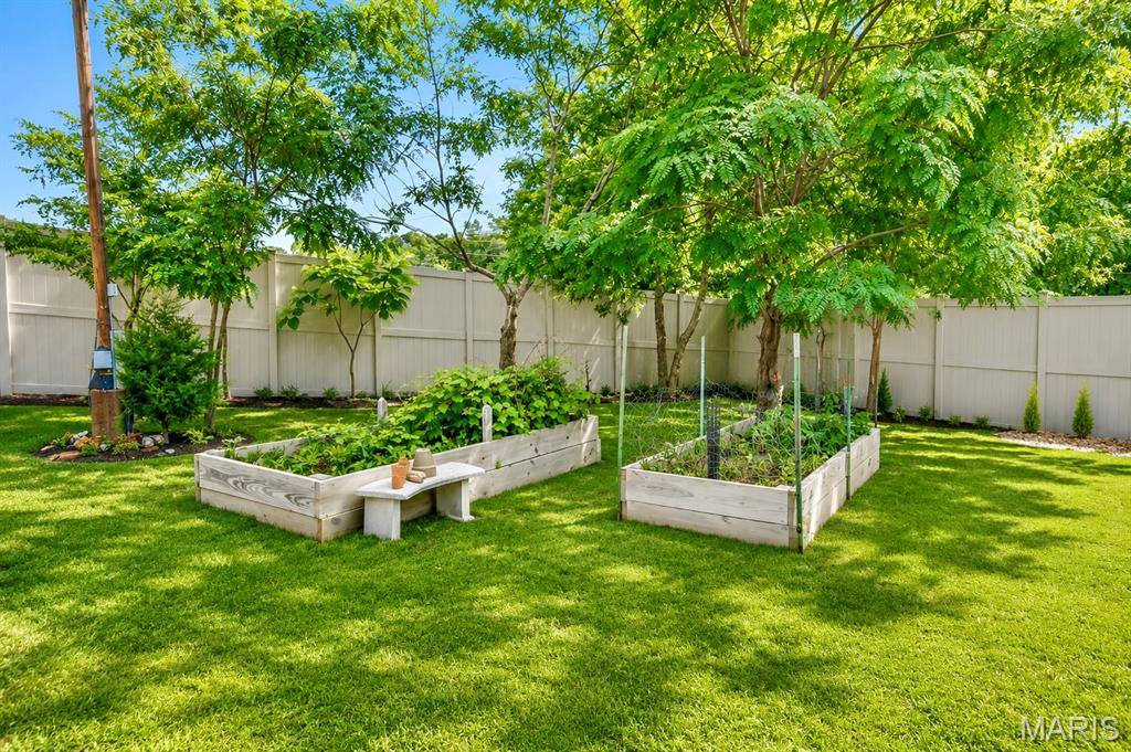 106 Bruce Drive, Saint Robert, MO 65584