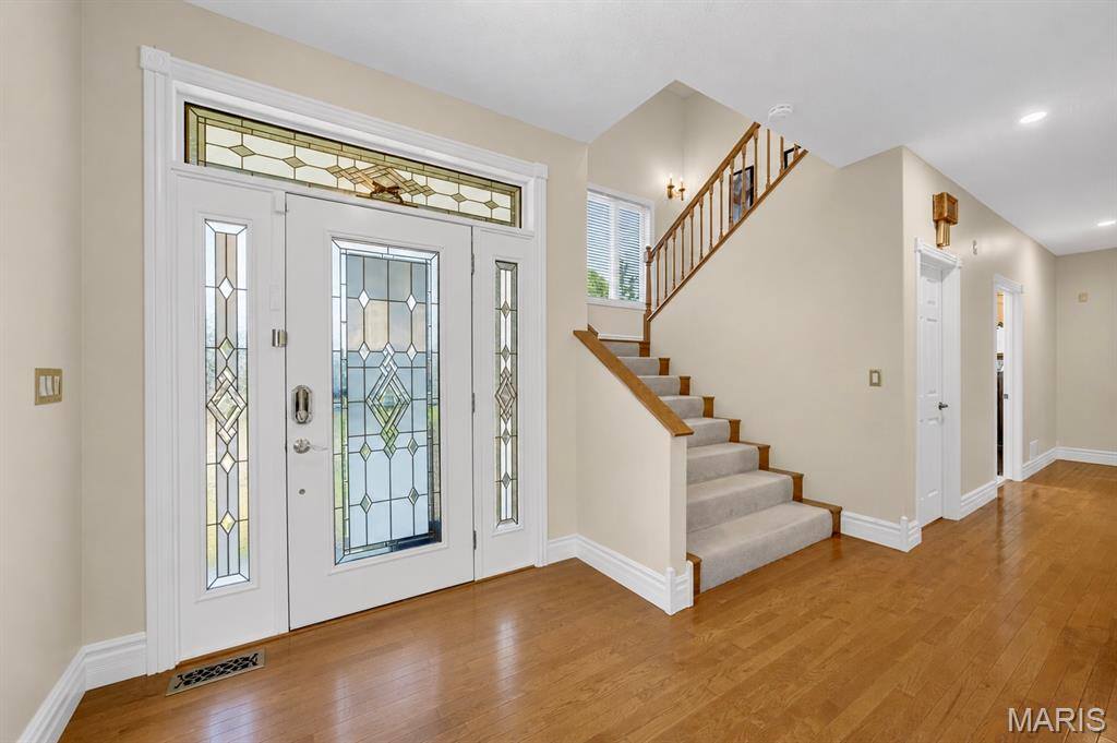 106 Bruce Drive, Saint Robert, MO 65584