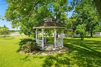 8901 E Jackson Street, Selma, IN 47383