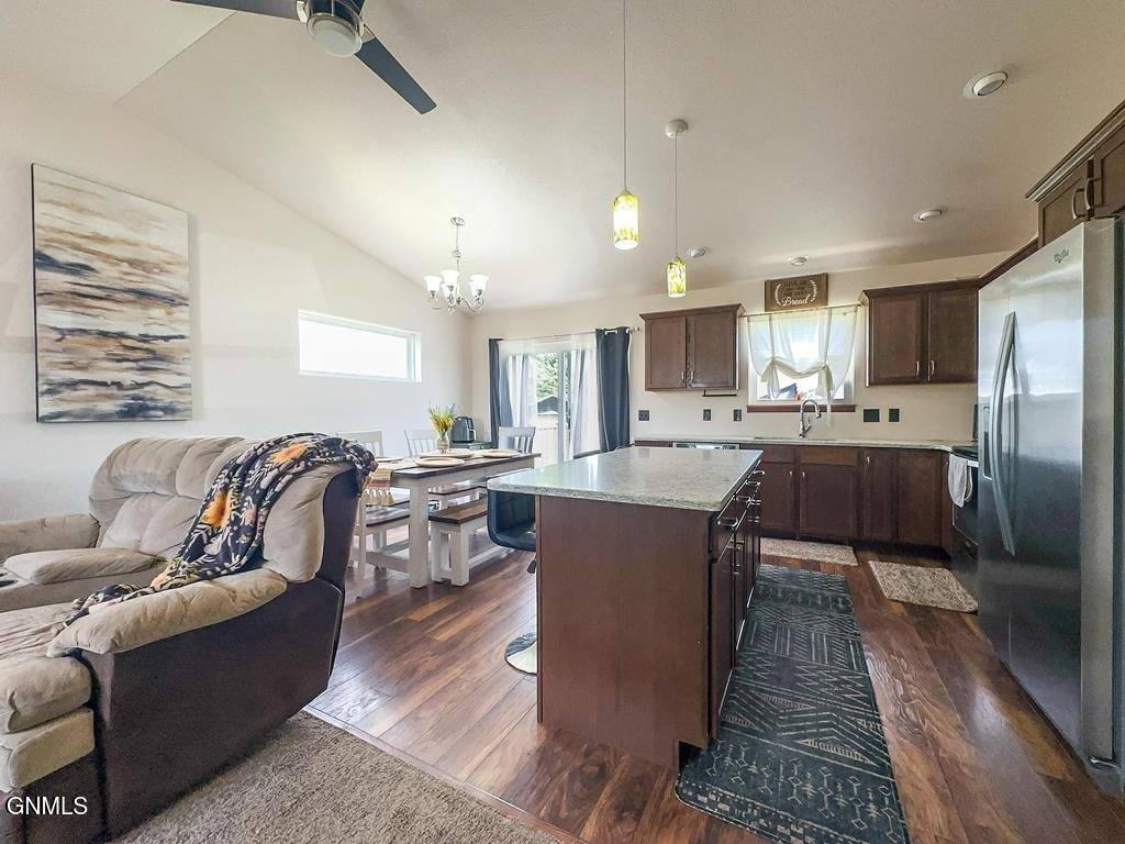 2849 Mcnally Street, Lincoln, ND 58504
