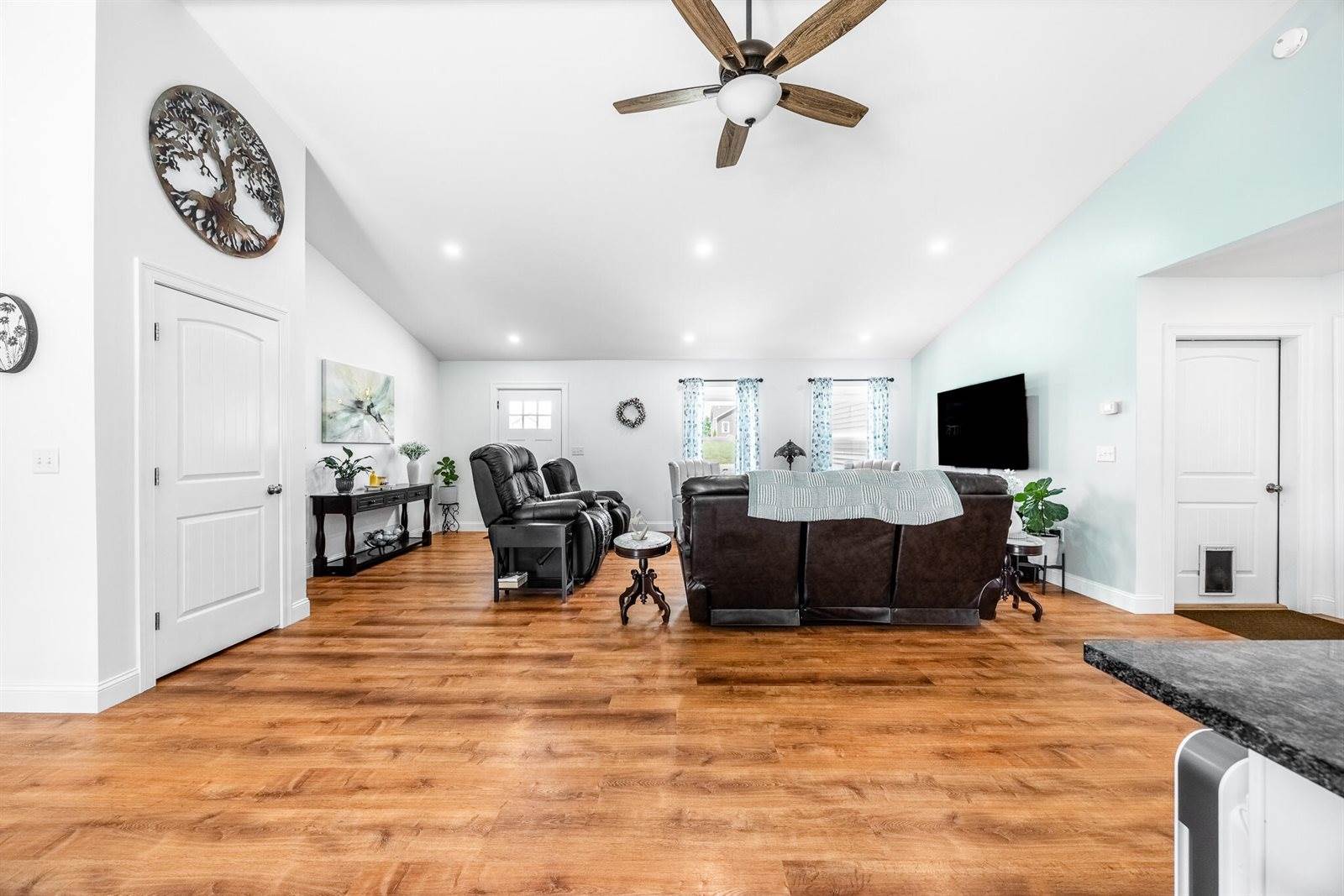 51 Knoll Crest Drive, Bangor, ME 04401