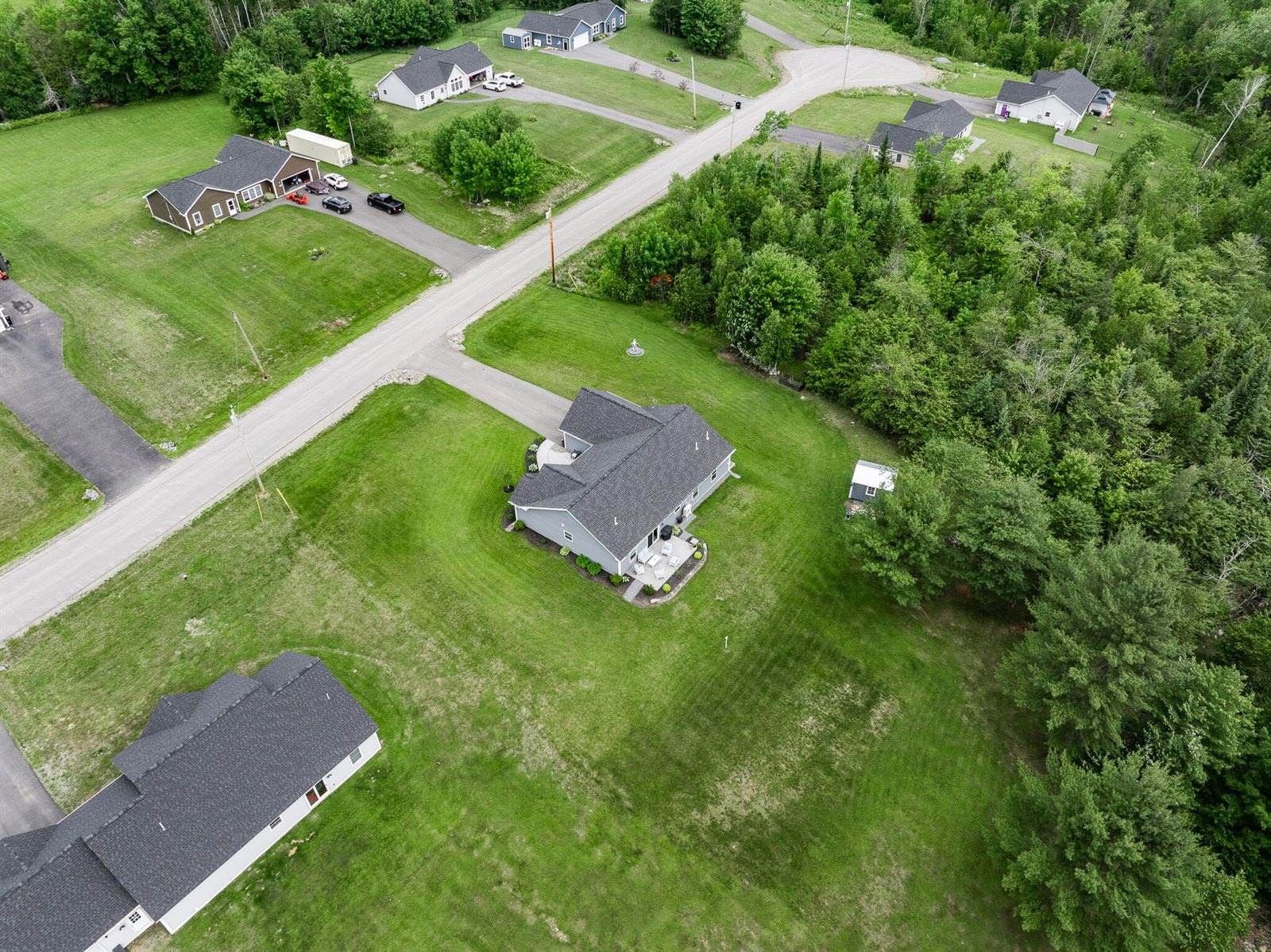 51 Knoll Crest Drive, Bangor, ME 04401