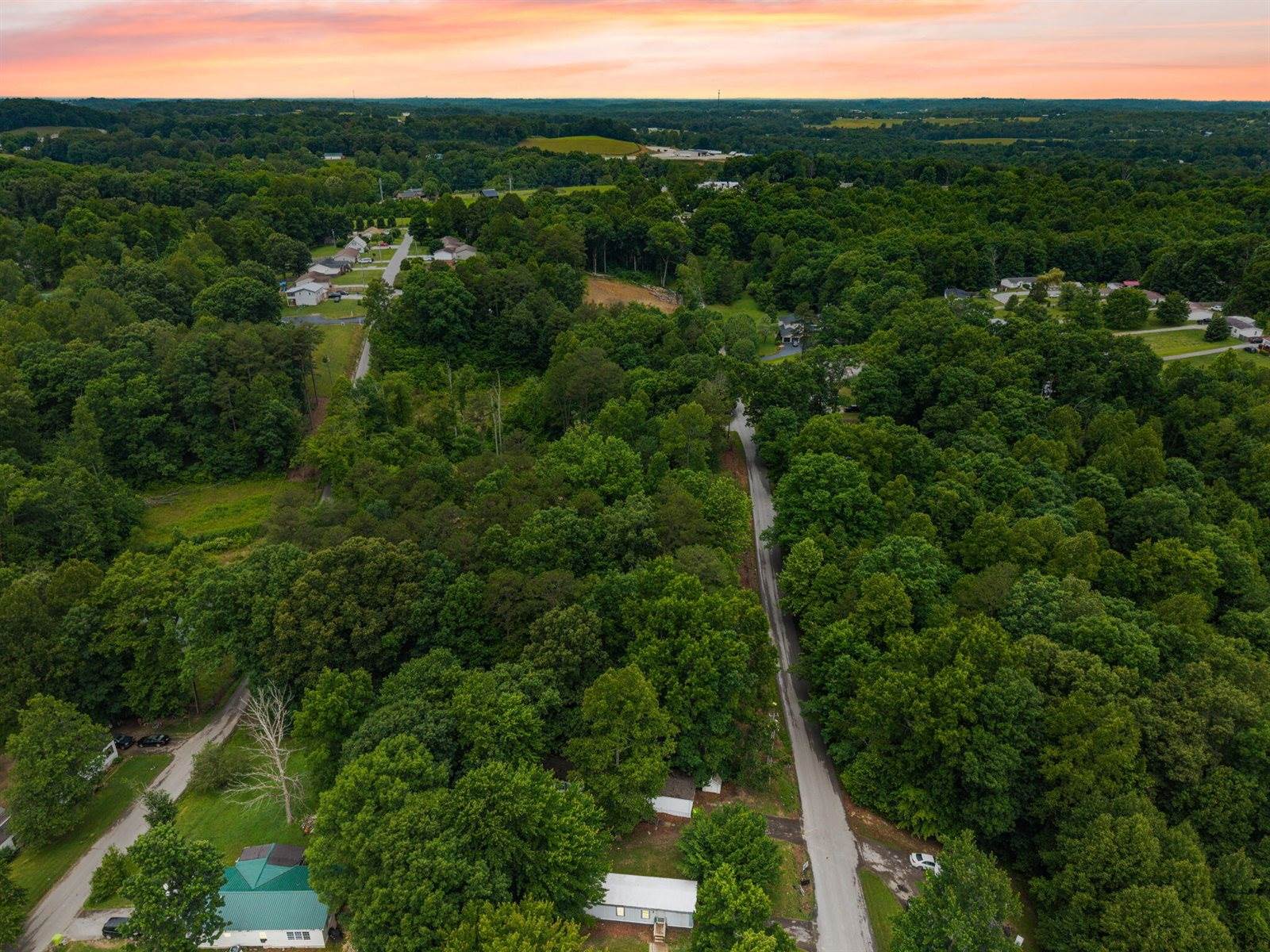 9999 Douglas Blvd Boulevard, Corbin, KY 40701