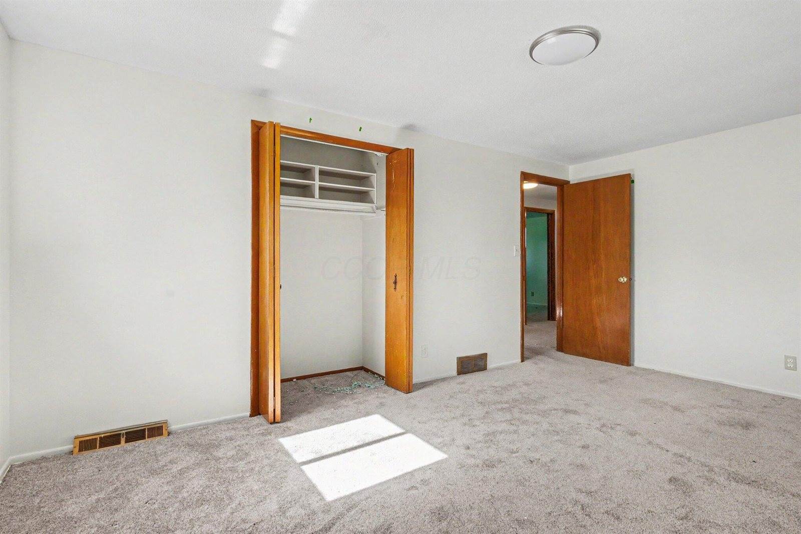 2229 Waldorf Road, Columbus, OH 43229
