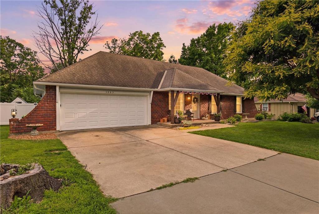 1203 Charles Street, Harrisonville, MO 64701