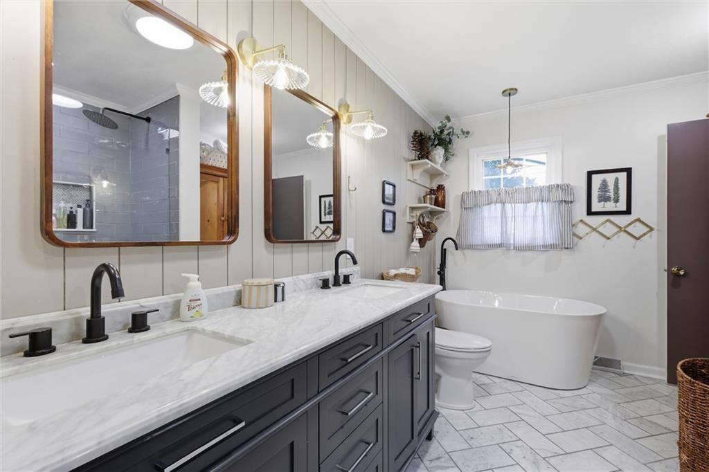 1203 Charles Street, Harrisonville, MO 64701