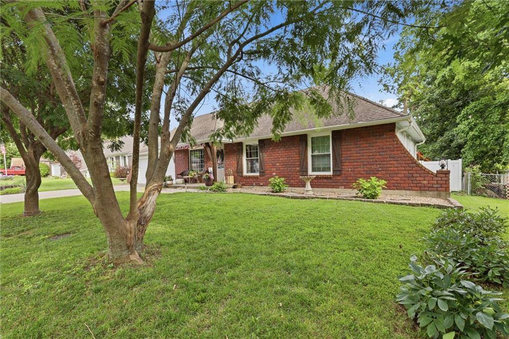 1203 Charles Street, Harrisonville, MO 64701