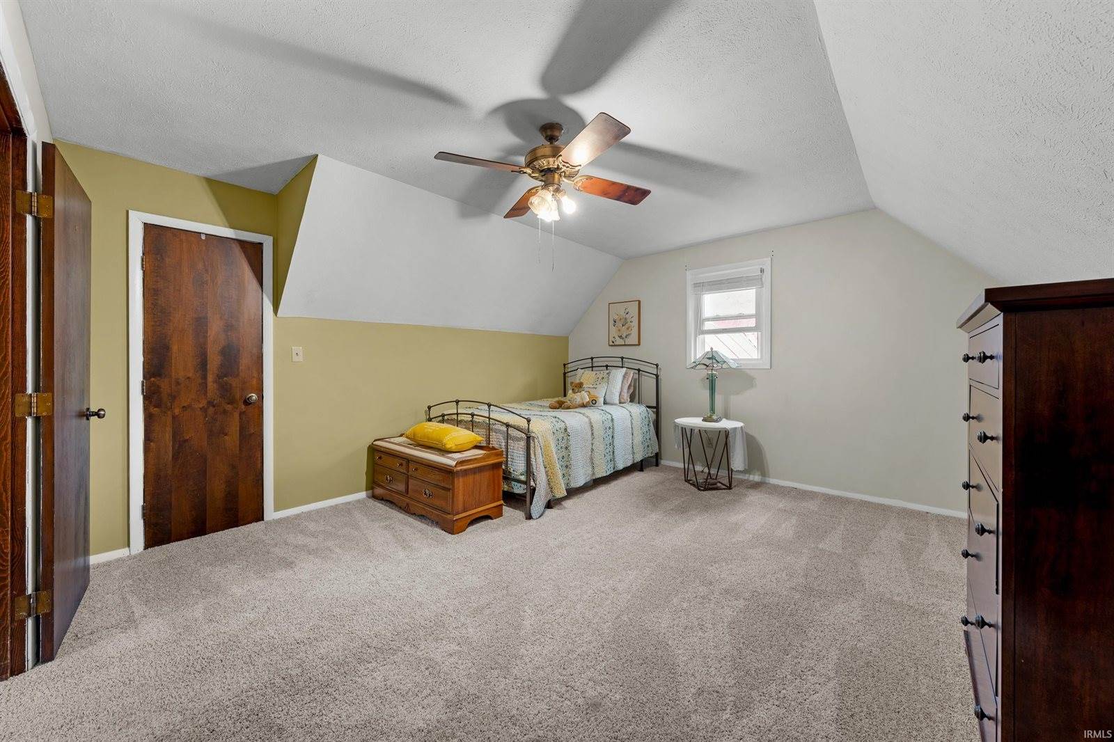 513 N Nebo Road, Muncie, IN 47304