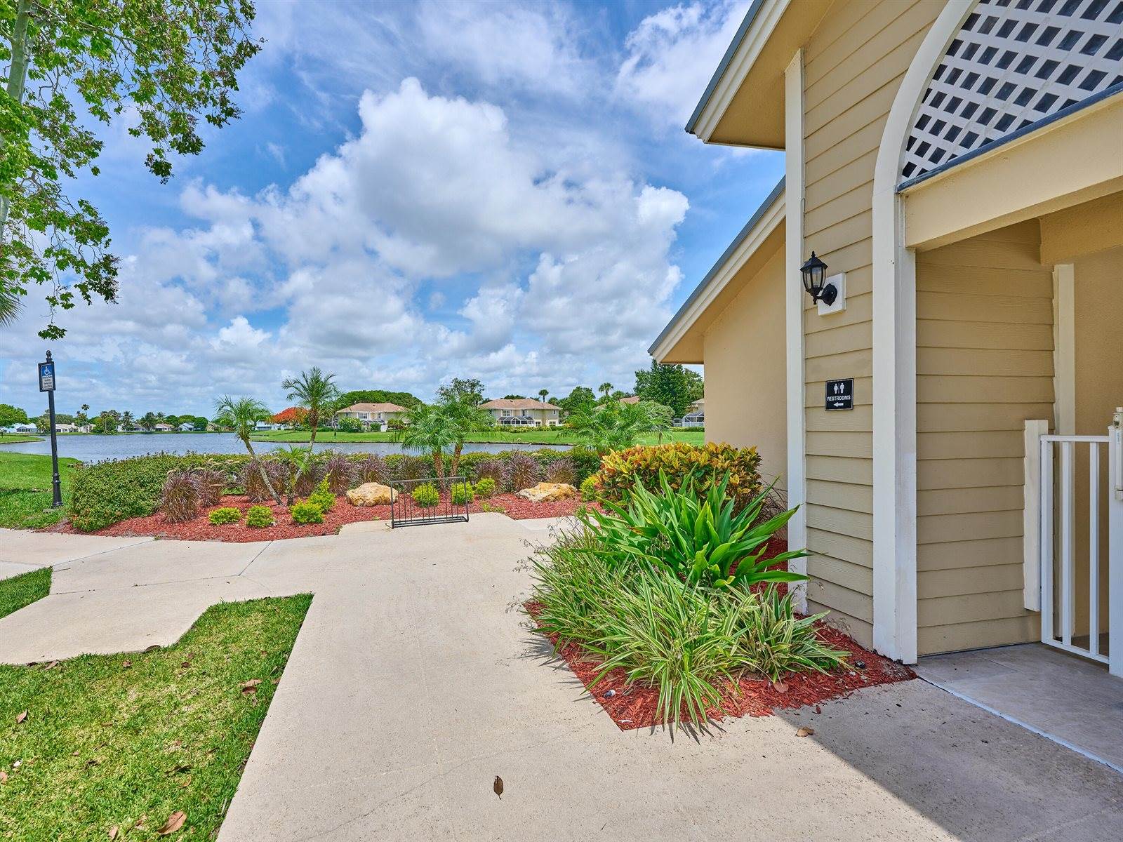 4604 Roxbury Court, Boynton Beach, FL 33436
