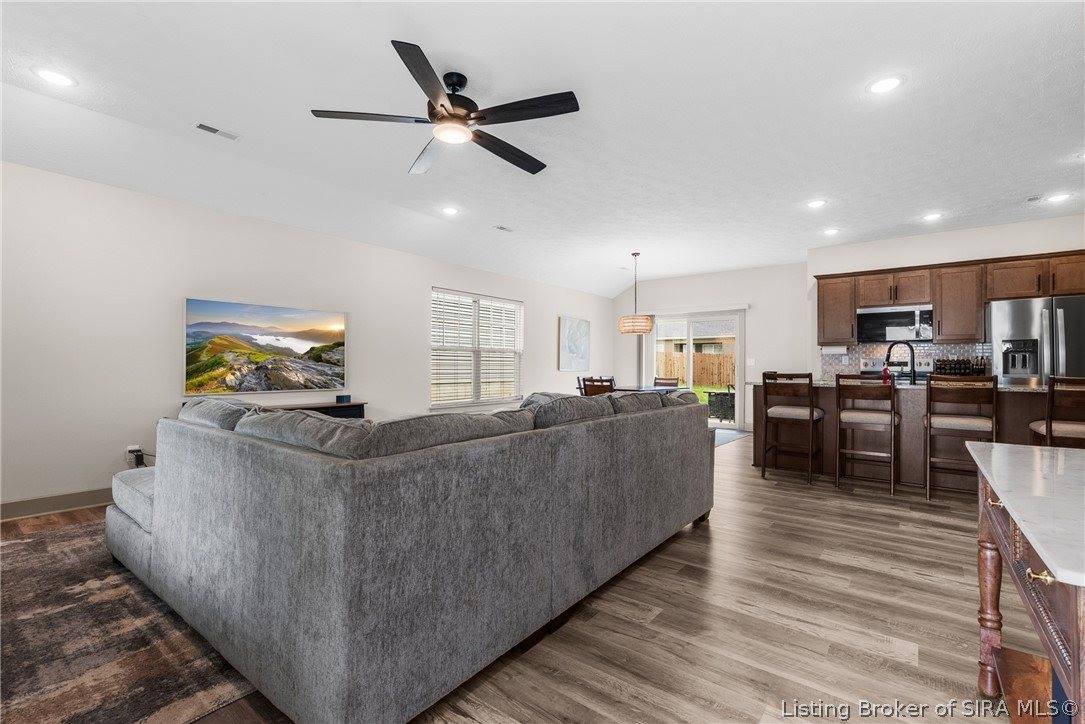 8035 Hudson Lane, Georgetown, IN 47122