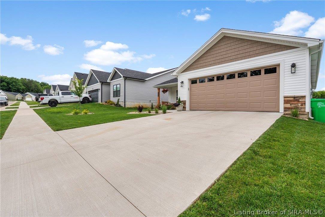8035 Hudson Lane, Georgetown, IN 47122