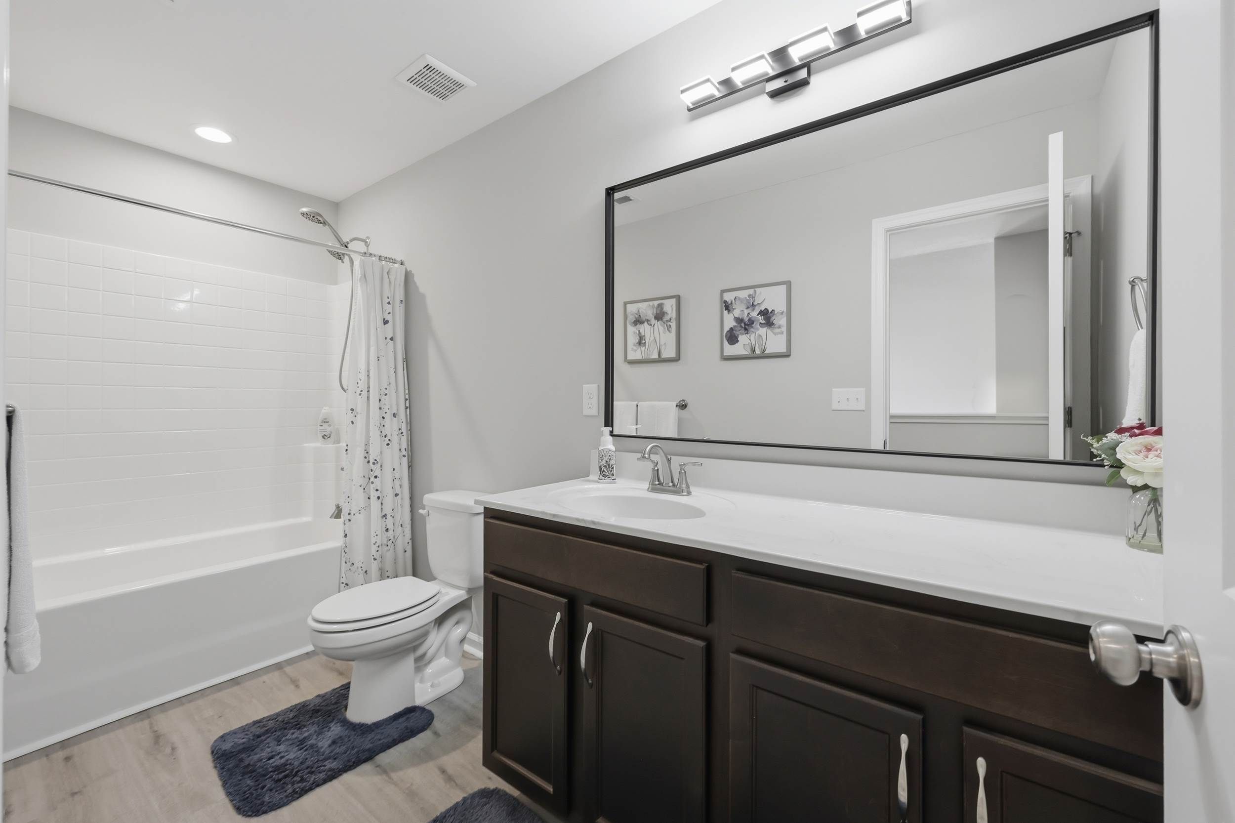 142 Gander Dr, Moyock, NC 27958