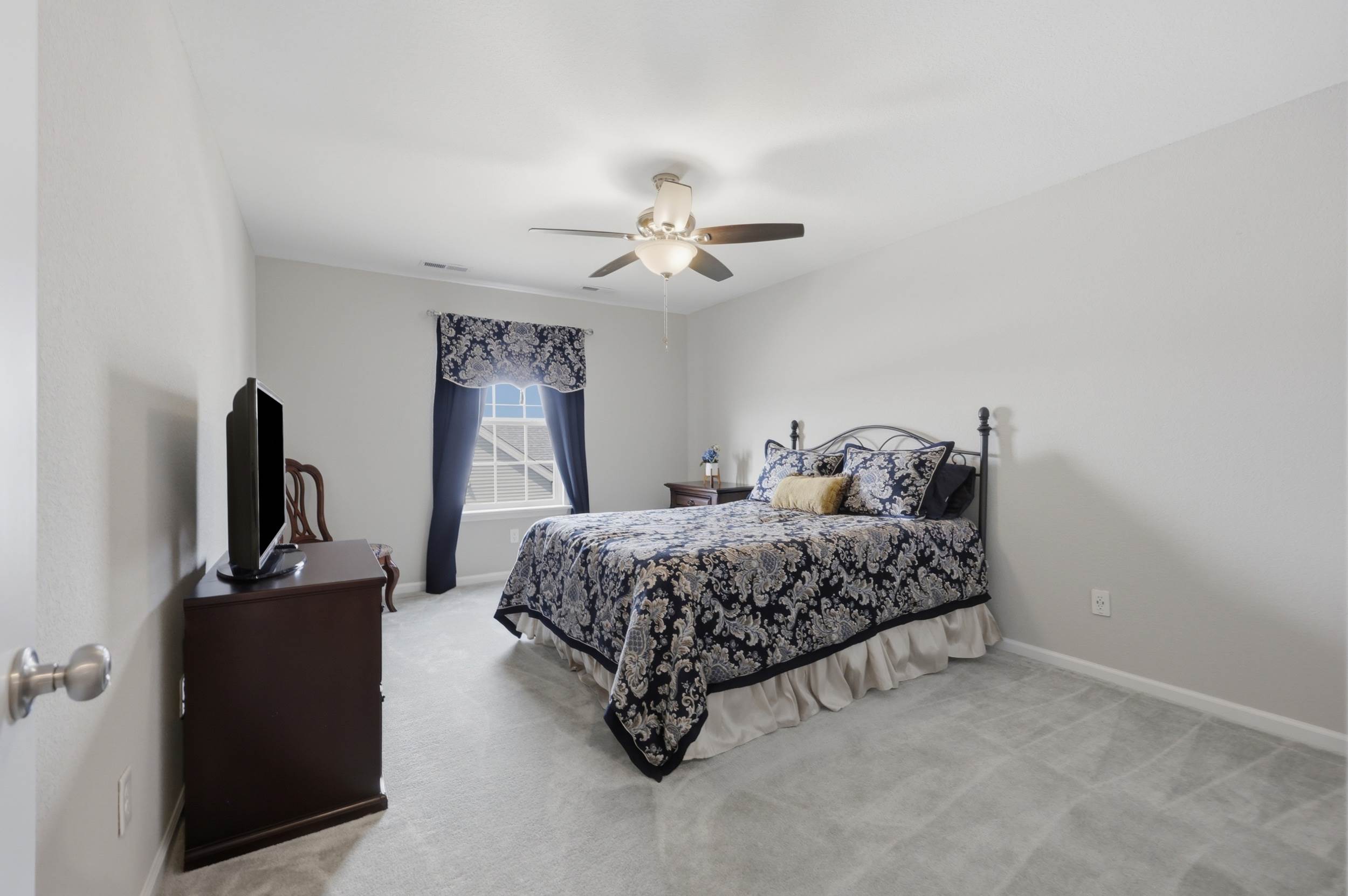 142 Gander Dr, Moyock, NC 27958