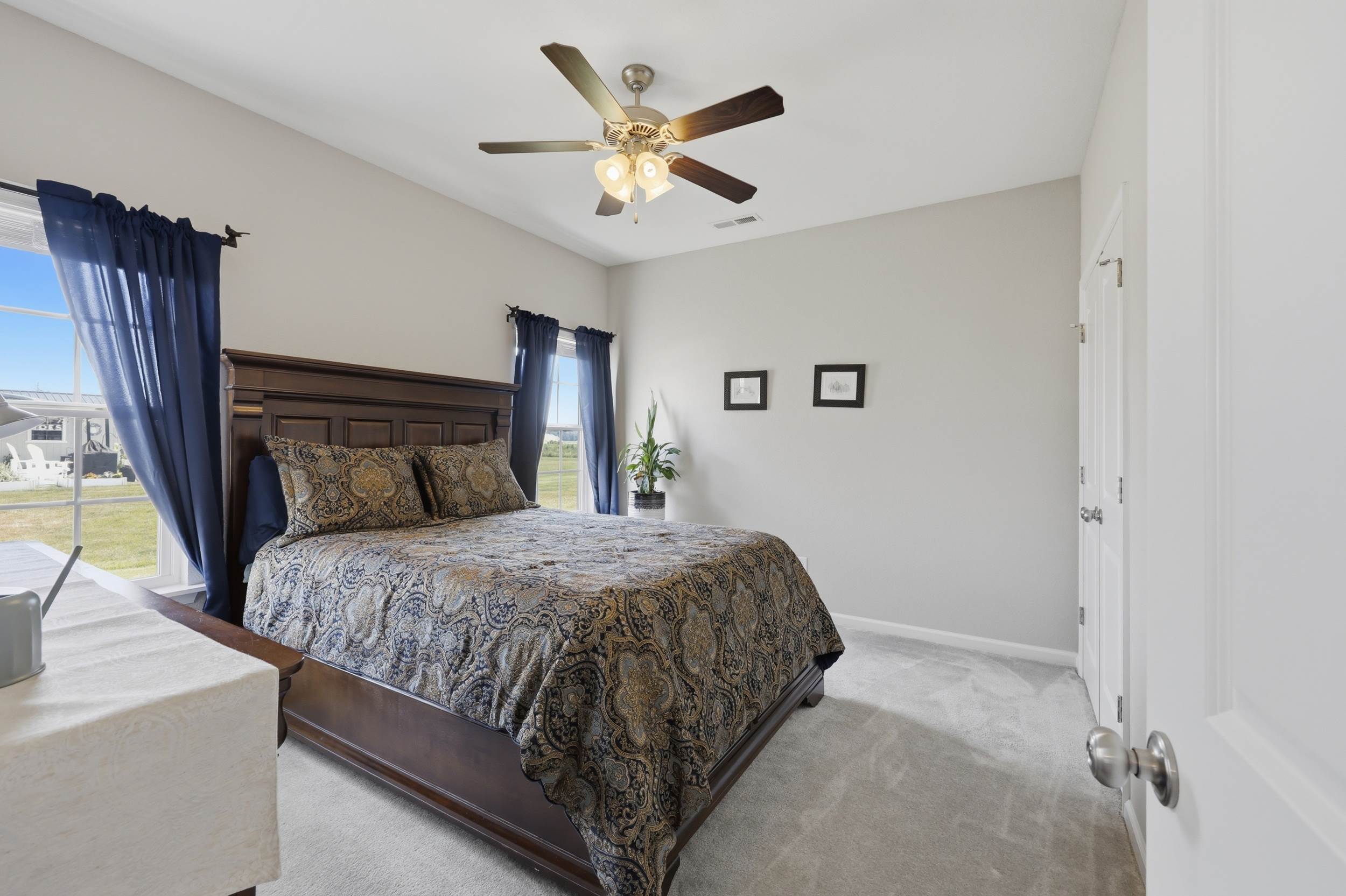 142 Gander Dr, Moyock, NC 27958