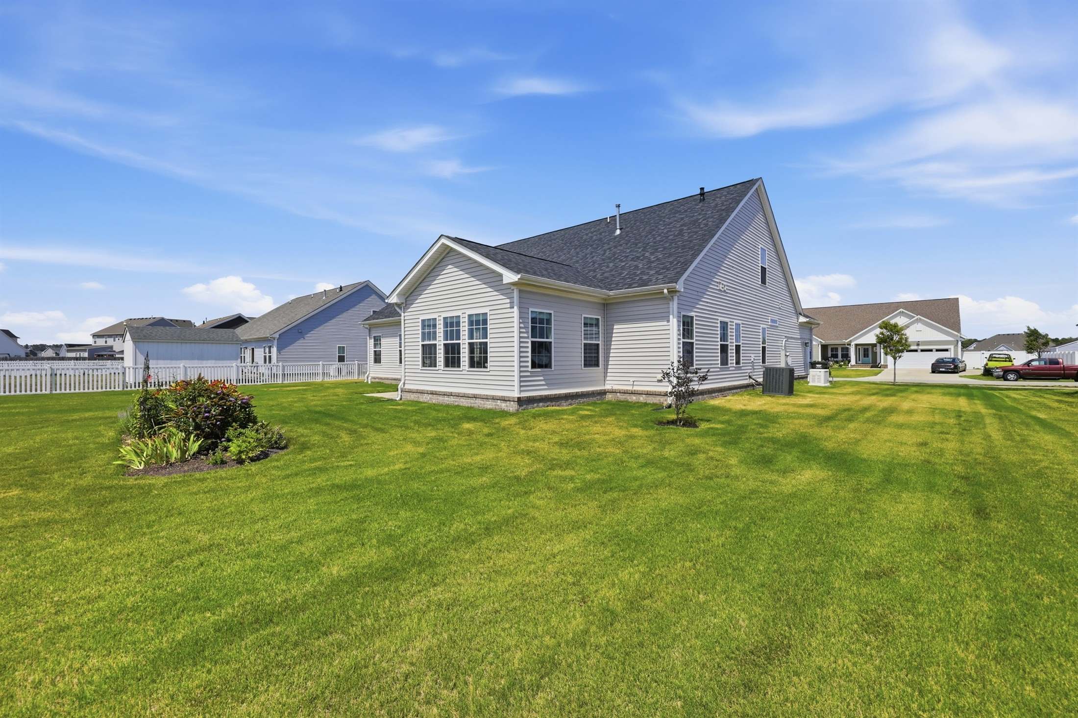 142 Gander Dr, Moyock, NC 27958