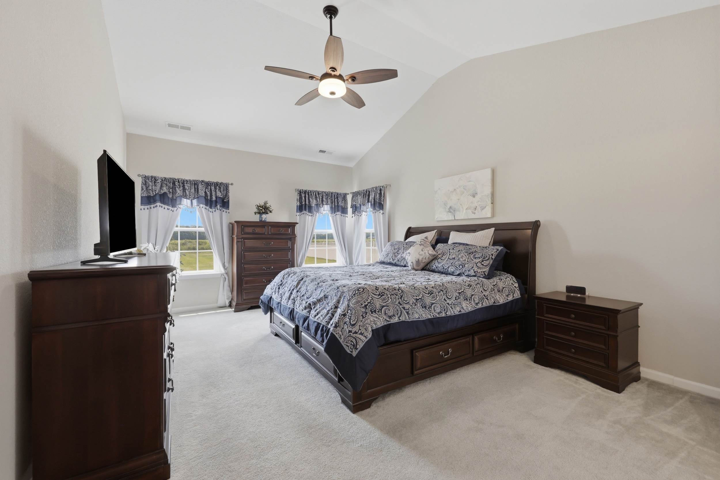 142 Gander Dr, Moyock, NC 27958