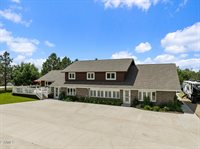 3319 11th Avenue East, Williston, ND 58801