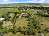 3319 11th Avenue East, Williston, ND 58801