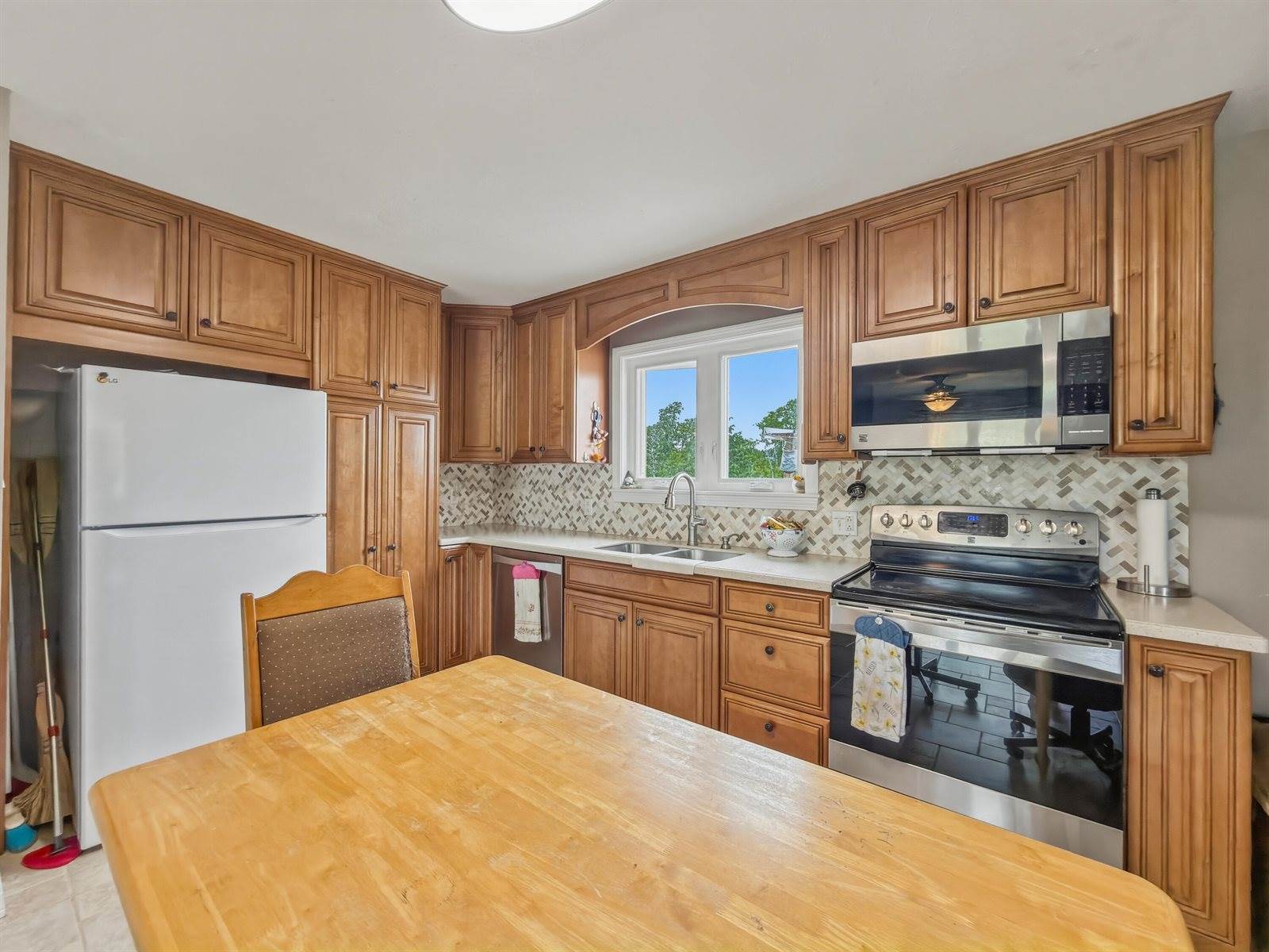 1082 Hamlin Road, Hamlin, ME 04785