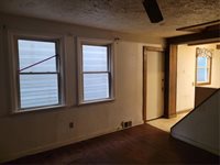 800 6th St, Stowe Township, PA 15136