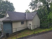 800 6th St, Stowe Township, PA 15136