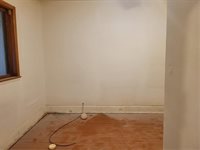 800 6th St, Stowe Township, PA 15136