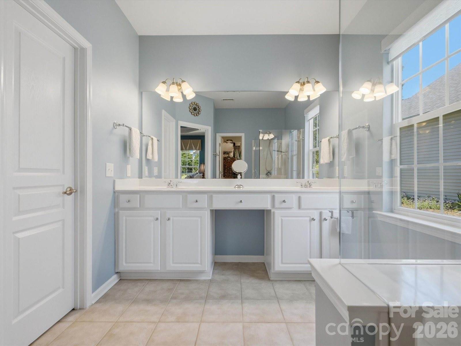 6747 Fieldstone Manor Drive, Matthews, NC 28105
