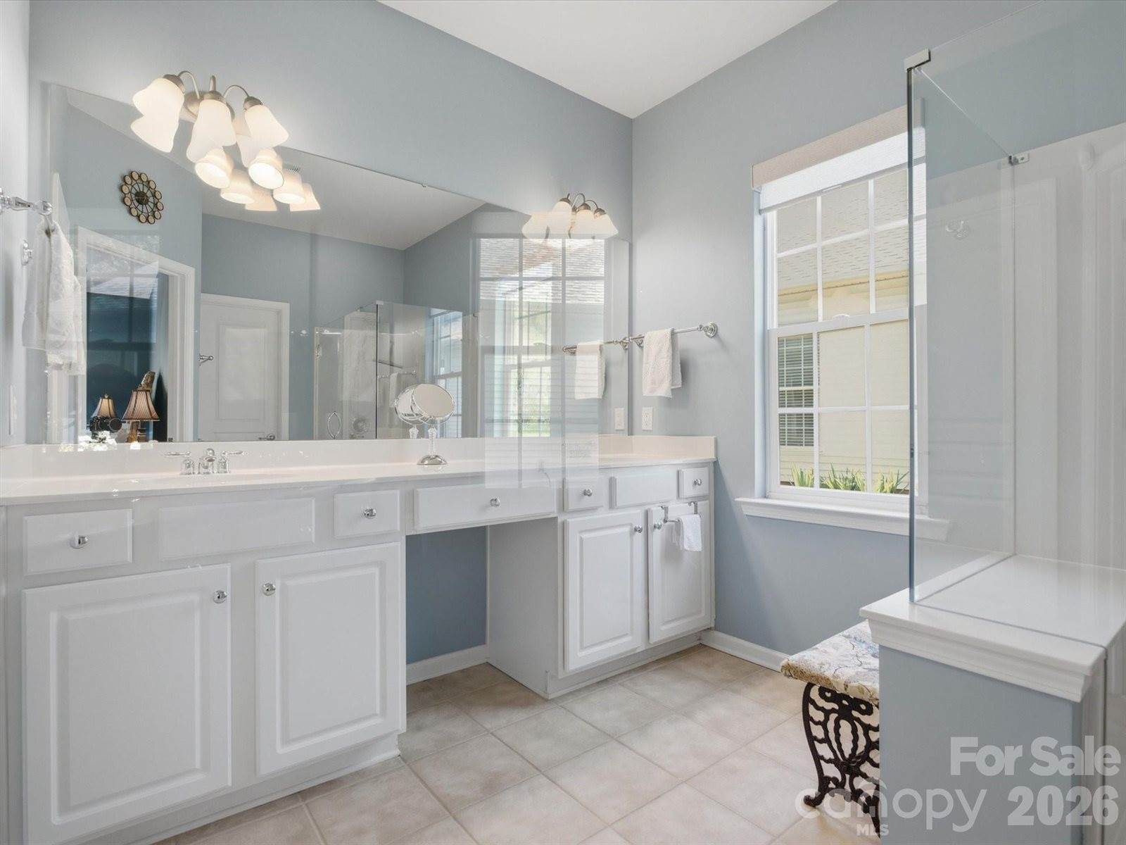 6747 Fieldstone Manor Drive, Matthews, NC 28105
