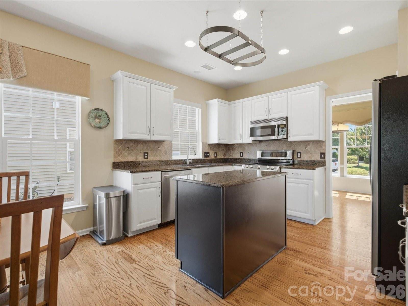 6747 Fieldstone Manor Drive, Matthews, NC 28105