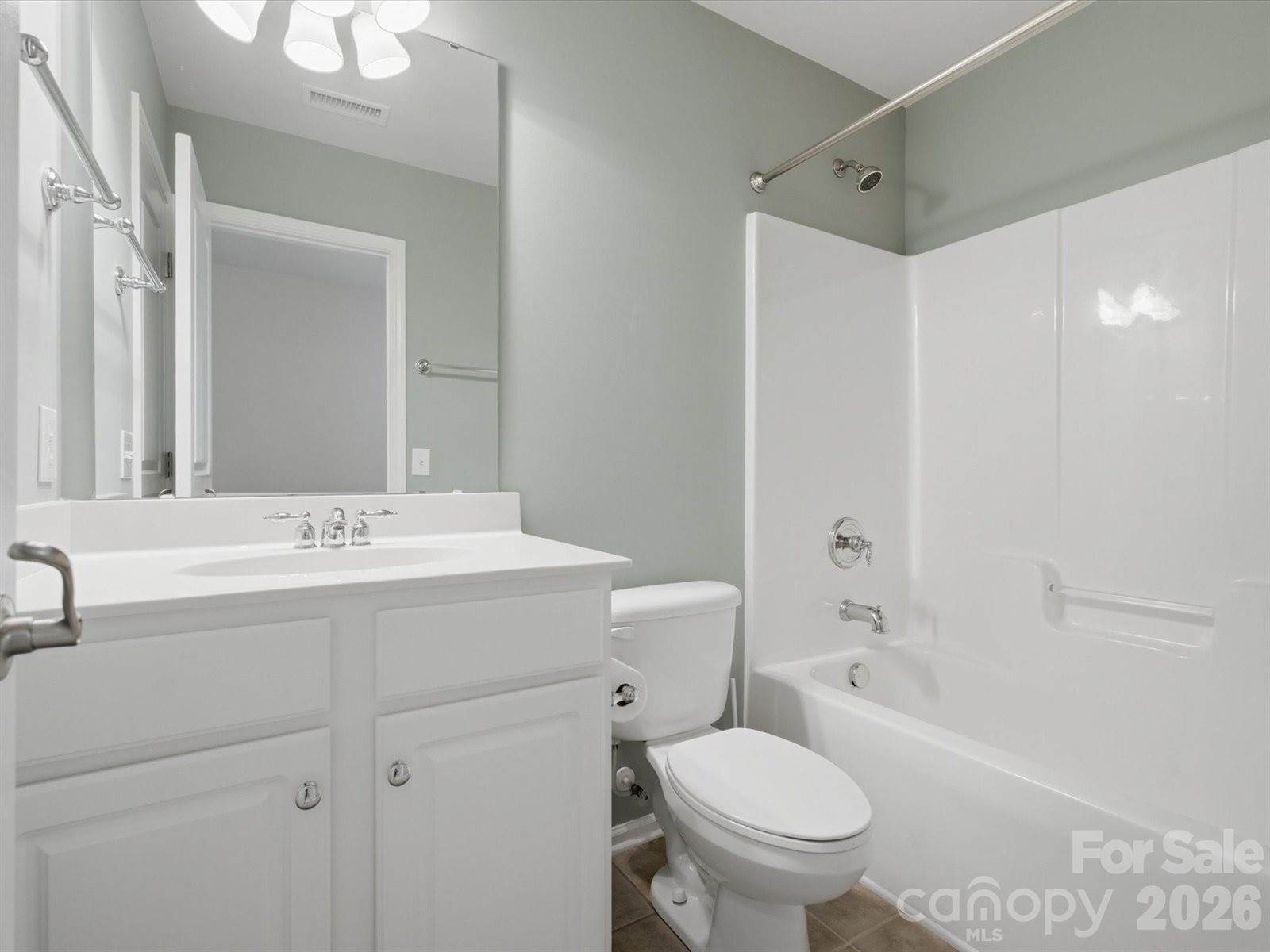 6747 Fieldstone Manor Drive, Matthews, NC 28105