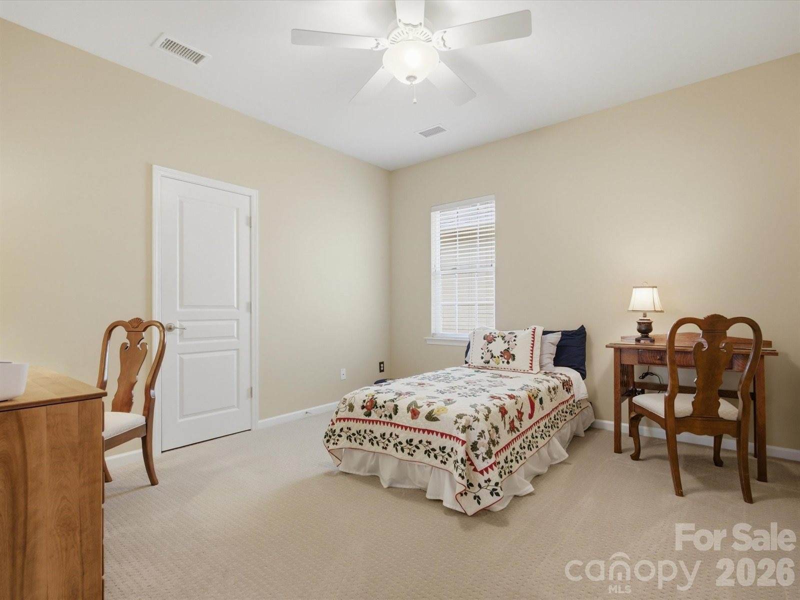 6747 Fieldstone Manor Drive, Matthews, NC 28105