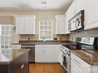 6747 Fieldstone Manor Drive, Matthews, NC 28105