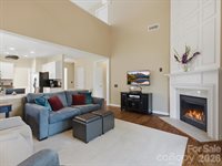 6747 Fieldstone Manor Drive, Matthews, NC 28105
