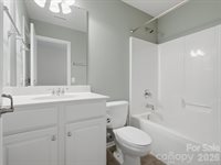 6747 Fieldstone Manor Drive, Matthews, NC 28105