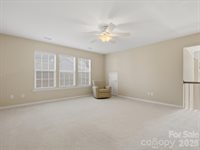 6747 Fieldstone Manor Drive, Matthews, NC 28105
