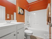 6747 Fieldstone Manor Drive, Matthews, NC 28105