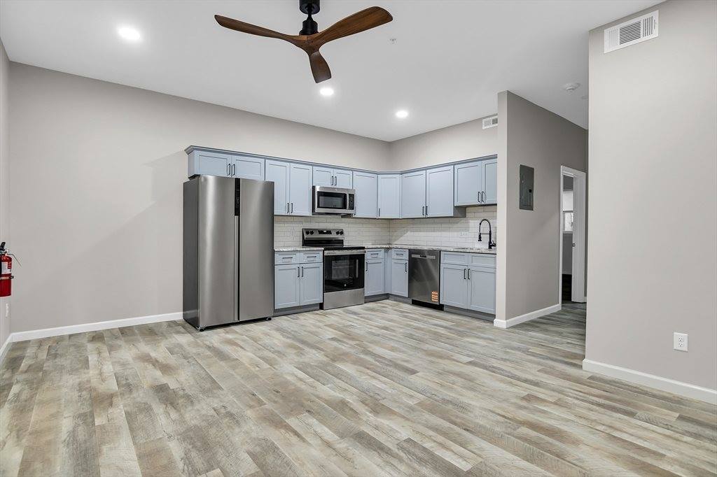 70 Court Street, Westfield, MA 01085