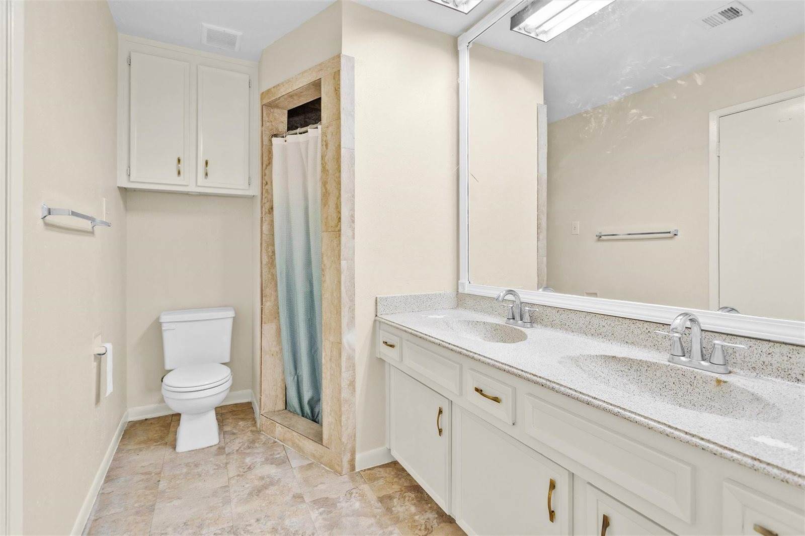 3127 Wagon Trail Drive, Sugar Land, TX 77479