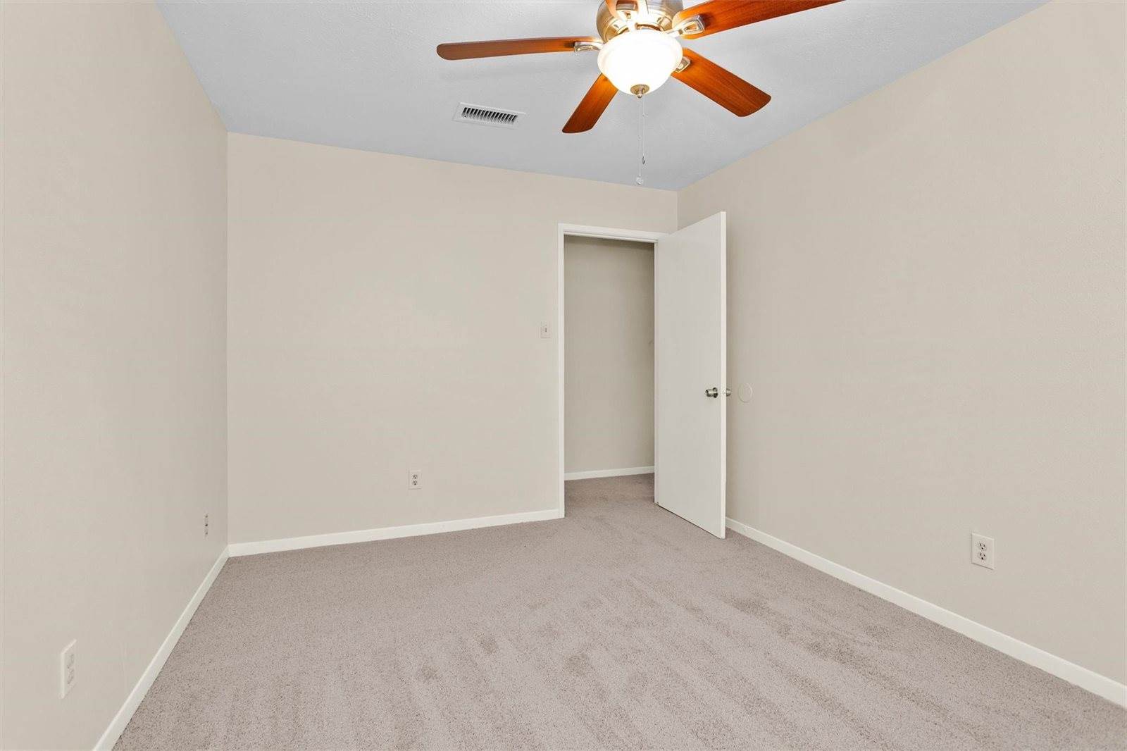 3127 Wagon Trail Drive, Sugar Land, TX 77479