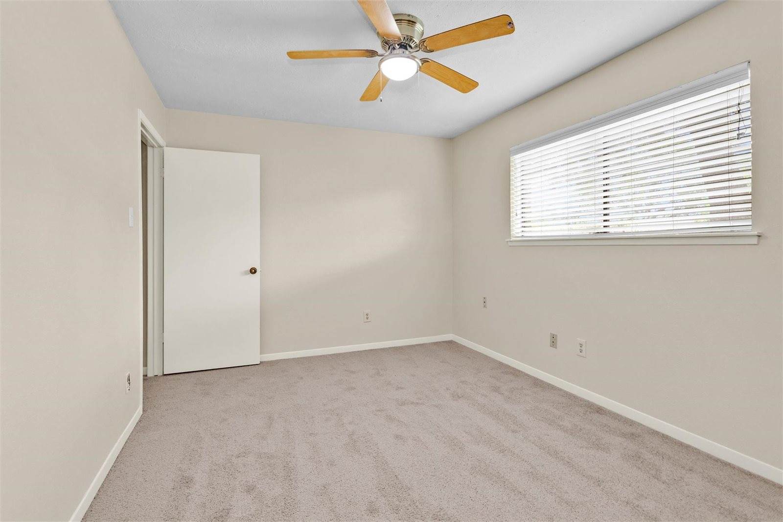 3127 Wagon Trail Drive, Sugar Land, TX 77479
